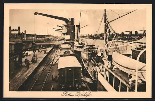 AK Stettin, Freihafen mit Hafenkränen und Frachtschiffen