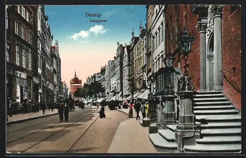 AK Danzig / Gdansk, Strassenpartie der Langgasse