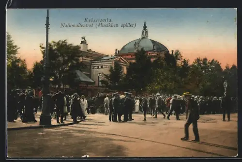 AK Kristiania, Nationalteatret, Musikken spiller