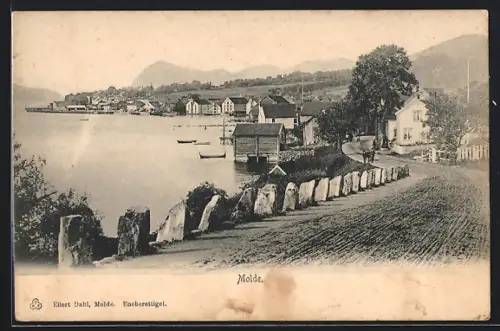 AK Molde, Teilansicht entlang einer Uferstrasse