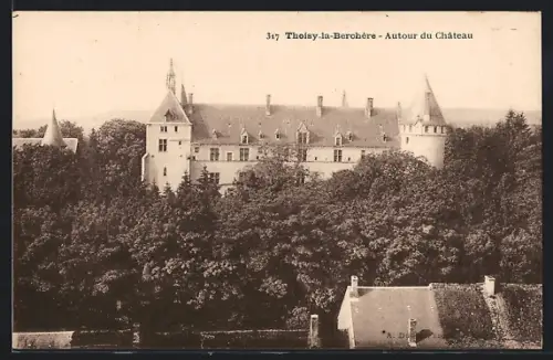 AK Thoisy-la-Berchère, Autour du Château