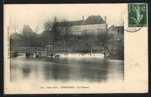 AK Etrochey /Côte-d`Or, Le Château et le cours d`eau en premier plan