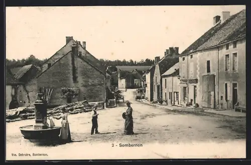 AK Sombernon, Vue générale du village avec habitants près de la fontaine