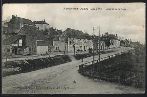 AK Recey-sur-Ource /Côte-d`Or, Avenue de la Gare