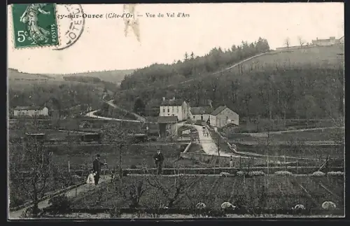 AK Recey-sur-Ource /Côte-d`Or, Vue du Val d`Ars avec paysage rural et village en arrière-plan