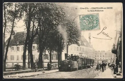 AK Châtillon-sur-Seine, La Sous-Préfecture avec un train à vapeur et des passants