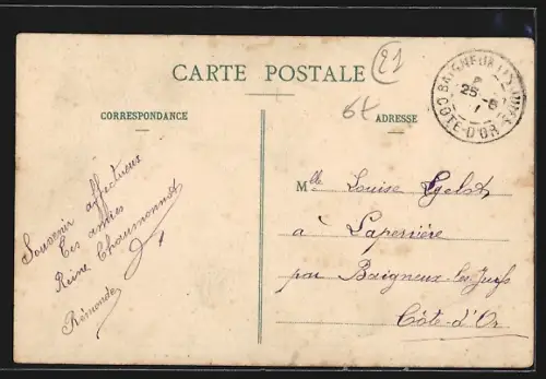 AK Châtillon-sur-Seine, La Sous-Préfecture avec train et passants sur la rue animée