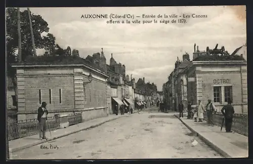 AK Auxonne, Entrée de la Ville - Les Canons offerts à la ville pour le siège de 1870