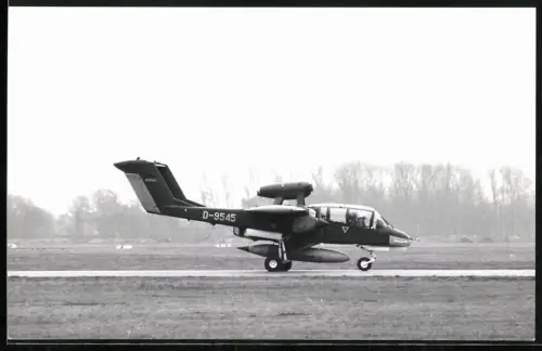 Fotografie Flughafen Lübeck-Blankensee, Flugzeug Rockwell OV-10 Bronco D-9545 mit Zusatztank der Schiessplatzstaffel