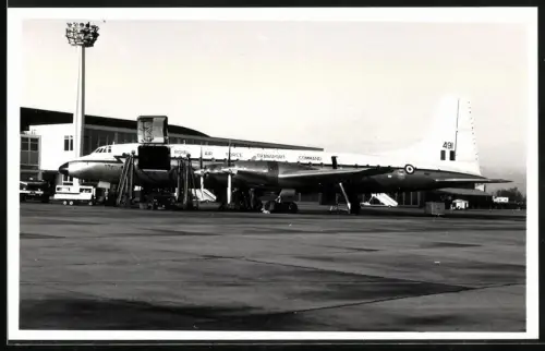 Fotografie Flugzeug Viermotoriger Niederdecker, Royal Air Force Transport Command No. 491