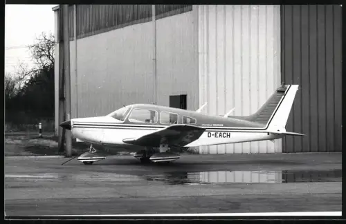 Fotografie Flugzeug Piper PA-28 Cherokee Warrior, Kennung D-EACH