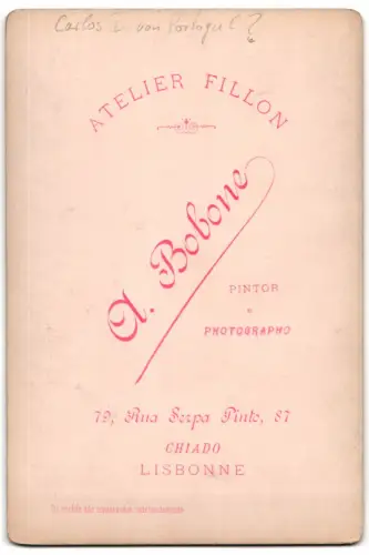 Fotografie Atelier Fillon, Lissabon, Portrait König Karl I. von Portugal in Uniform mit Gefechtspange