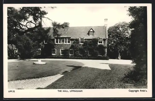 AK Uppingham, The Hall