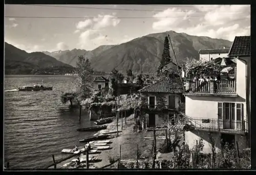 AK Gerra /Lago Maggiore, Uferpartie mit Gebirgspanorama, Ausflugsboot auf dem See