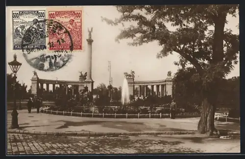 AK Budapest, Millennium-Denkmal