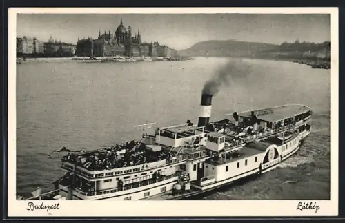 AK Budapest, Parlament mit Dampfer Zsofia