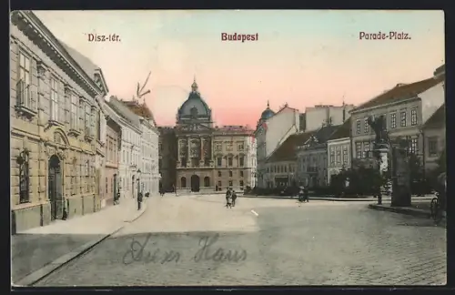 AK Budapest, Parade-Platz