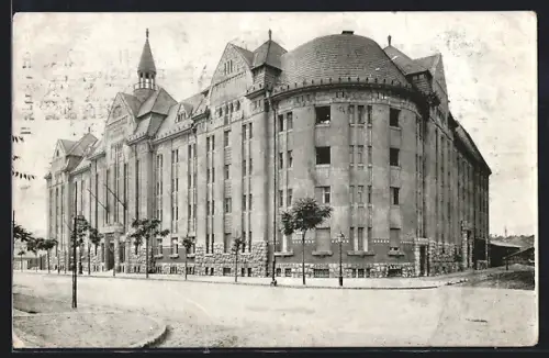 AK Budapest, Volkshotel