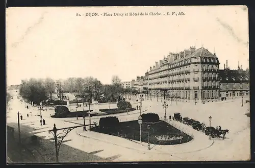 AK Dijon, Place Darcy et Hotel de la Cloche