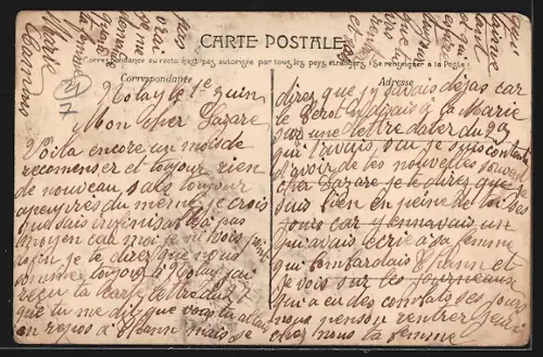 AK Nolay, Place de l`Hôtel-de-Ville et monument Sadi Carnot