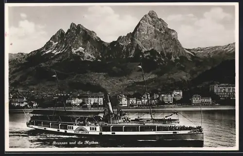 AK Brunnen, Teilansicht und die Mythen mit Dampfer Stadt Luzern