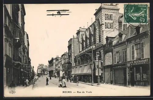 AK Reims, Rue de Vesle, Strassenpartie