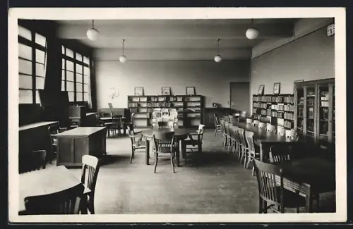 AK Reims, Collège Technique de Jeunes Filles, Bibliothèque