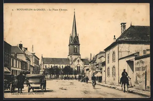 AK Mourmelon-le-Grand, La Place d`Armes