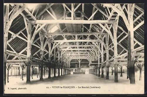 AK Vitry-le-Francois, Le Marché, Intérieur