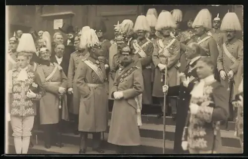 AK Kronprinz Rupprecht von Bayern in Uniform aus der Kirche kommend