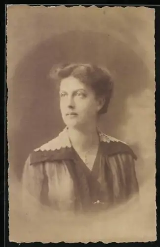 Foto-AK Erzherzogin Margarete von Österreich im Porträt 1919