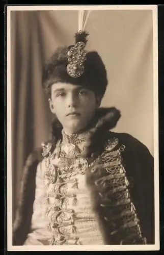 Foto-AK Kronprinz Otto von Österreich in Uniform im Porträt