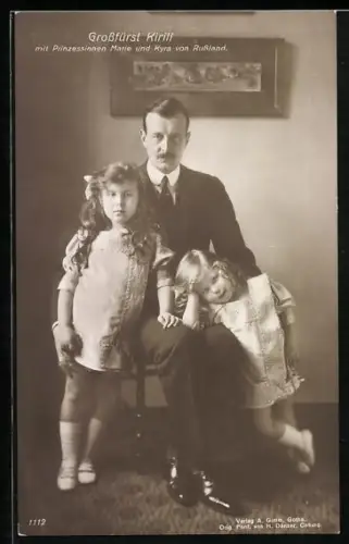 AK Grossfürst Kirill mit Prinzessin Marie & Kyra von Russland