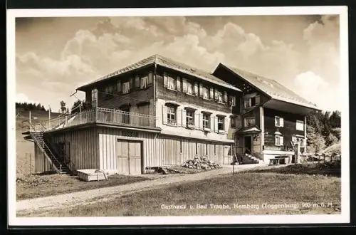 AK Hemberg /Toggenburg, Gasthaus-Bad Traube mit Strasse