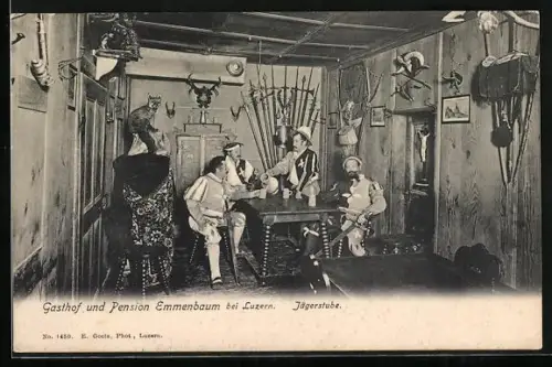 AK Emmen /LU, Gasthof und Pension Emmenbaum, Jägerstube mit verkleideten Gästen, um 1900