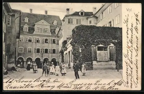 AK Wyl /SG, Rathaus mit Torbogen u. kleiner Versammlung