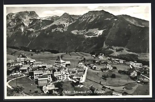 AK Schwändi /Glarus, Teilansicht mit Bergen