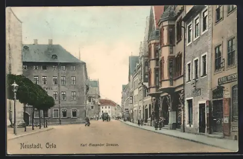 AK Neustadt /Orla, Passanten in der Karl Alexander Strasse
