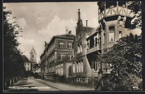 AK Hildburghausen, Helenenstrasse mit Kirche