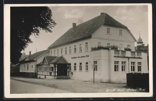 AK Erlau / Thür. Wald, Strassenpartie mit Gasthaus zur grünen Erle