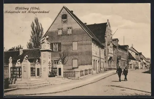 AK Mühlberg / Elbe, Hohestrasse mit Kriegerdenkmal