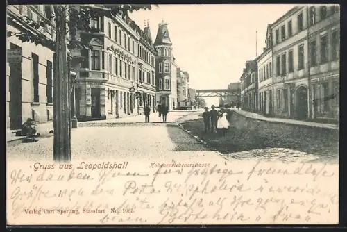 AK Leopoldshall, Hohenerxlebenerstrasse mit Passanten