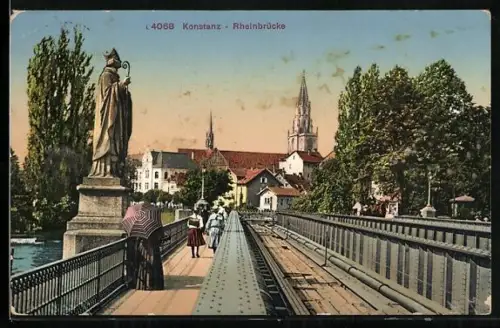 AK Konstanz, Rheinbrücke, Statue, Münster im Hintergrund
