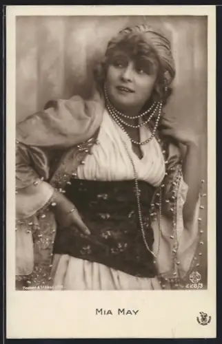 AK Schauspielerin Mia May mit Halskette porträtiert