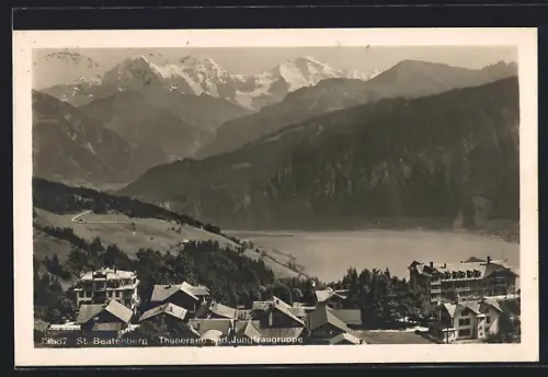 AK St. Beatenberg, Ortsansicht mit Thunersee und Jungfrauengruppe