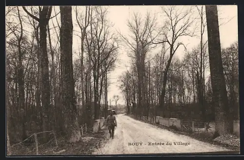 AK Bouy, Entree du Village