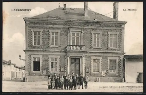 AK Larzicourt, La Mairie