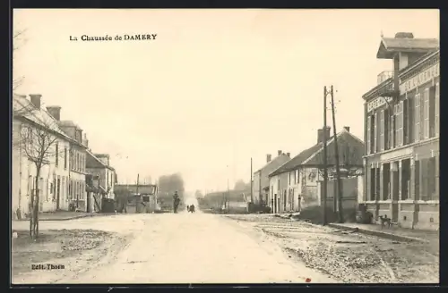 AK Damery, La Chaussée