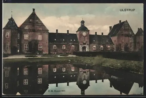 AK Ulstrup, Blick auf ein Haus mit Garten und Teich