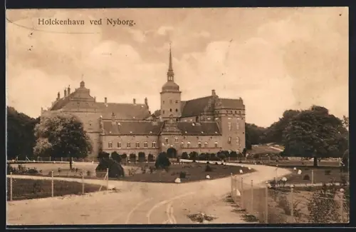 AK Nyborg, Holckenhavn Slot